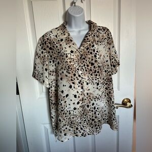 Alfred Dunner Collared Top with Shoulder Pads - Size 14 - Leopard Animal Print